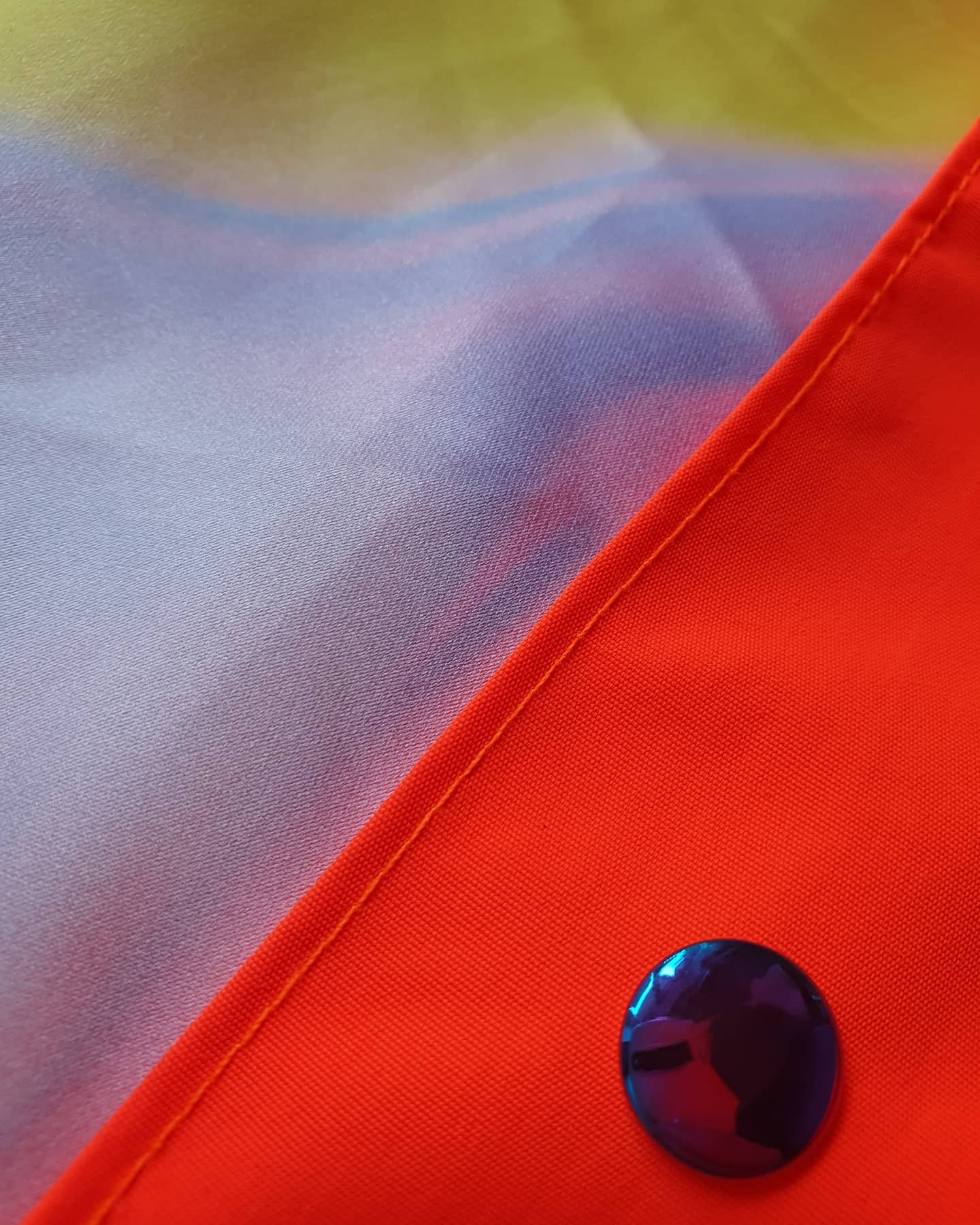 SOLAR FLARE wind-breaker